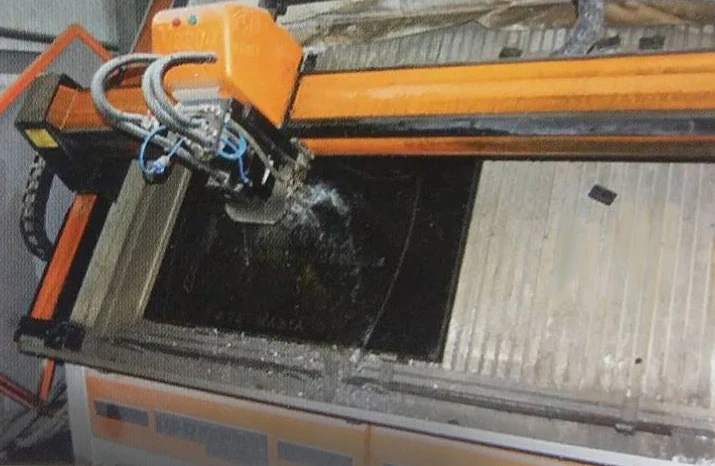 Maszyna CNC do wykonywania napisów w kamieniu